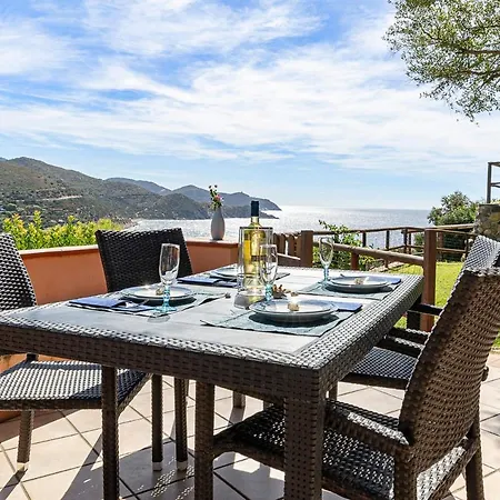 Olivastro ヴィラ トッレ・デッレ・ステッレ